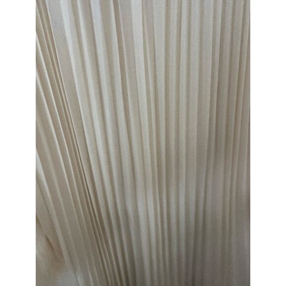 Cream pleated dress with feathered sleeves and beaded neck size small - Picture 5 of 7